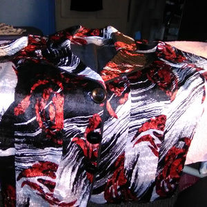 BLACK, RED & SILVER WAIST LENGTH 3/4 SLEEVE JACKET